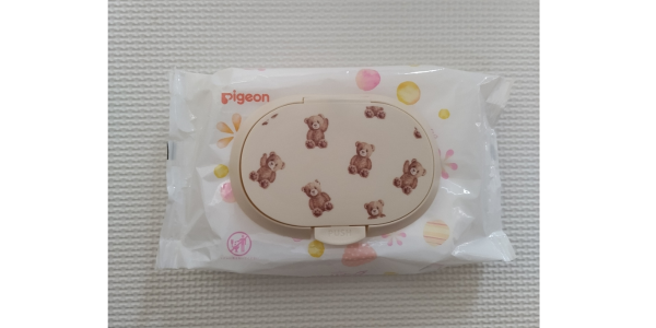 ピジョンの「おしりナップN66枚入り」に、アカチャンホンポの「ひらけ！フタップPlus」を張り付けた画像。